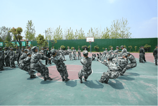 特训学校,少年管教所学校