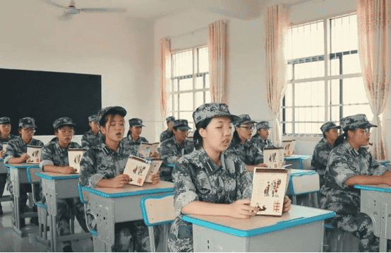 不听话学校,封闭私立学校