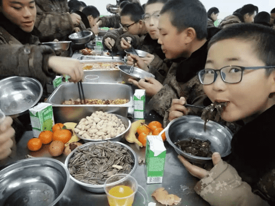 问题教育学校,的封闭式学校