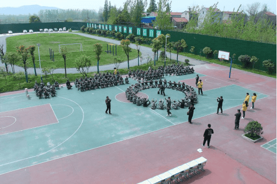 封闭式管理学校,青少年叛逆教育学校