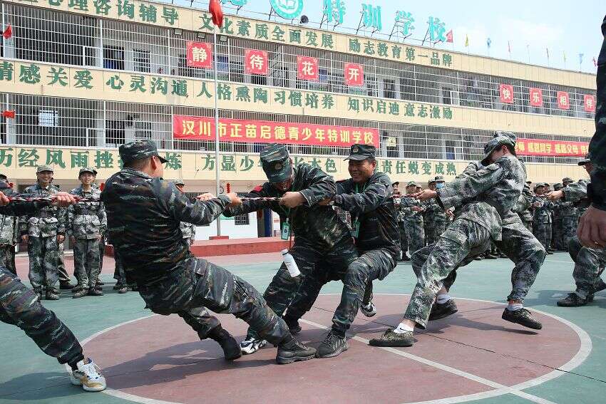 封闭学校对叛逆的孩子有用吗,素质教育学校