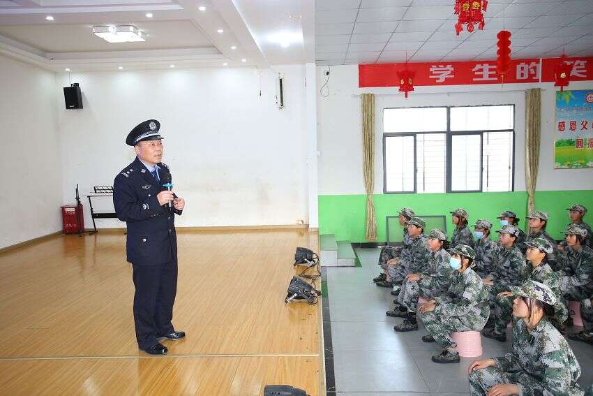 小孩厌学怎么办?帮青少年孩子解决厌学的方法(图2)