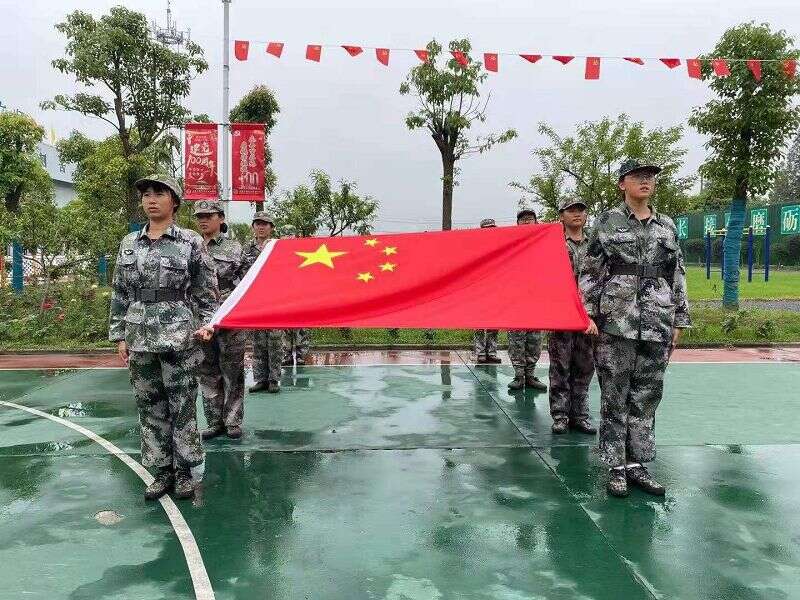 湖北黄冈是否有行为纠正学校，叛逆孩子教育学校(图2)